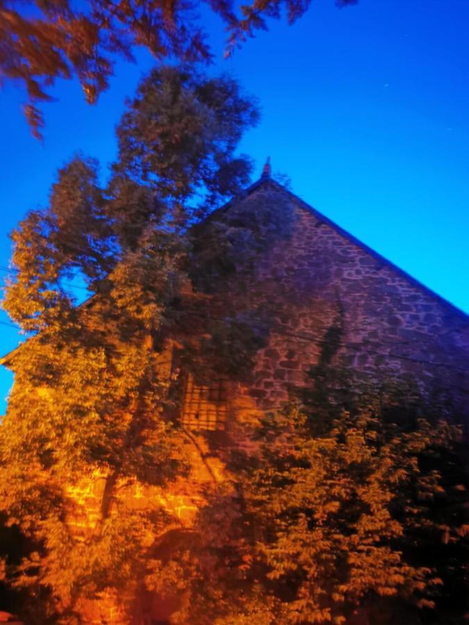 Chambre Arty Chez L'Habitant サン・ブリュー エクステリア 写真